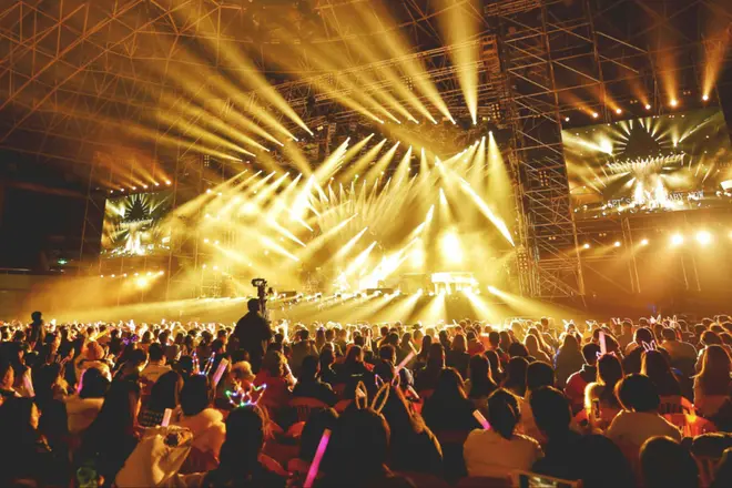 Entertainment-industry